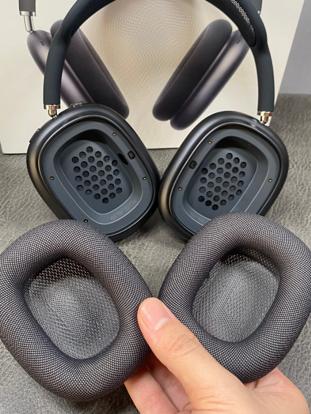 AIRPODS MAX - BLACK