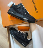 Louis Vuitton LV Trainer — Negro y Blanco