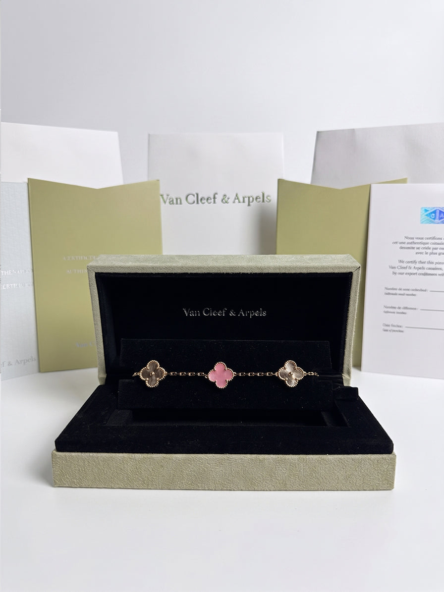 Pulsera Rosa Pastel y Oro Amarillo | Van Cleef & Arpels 3pz