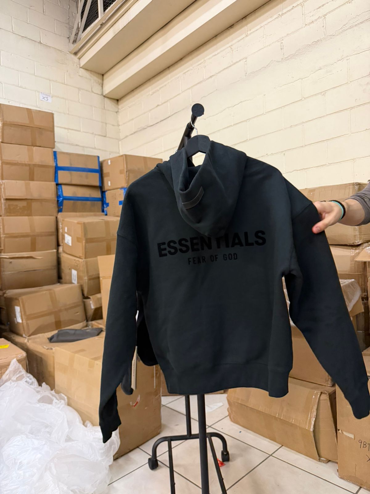 Hoddie Essentials 5pz min